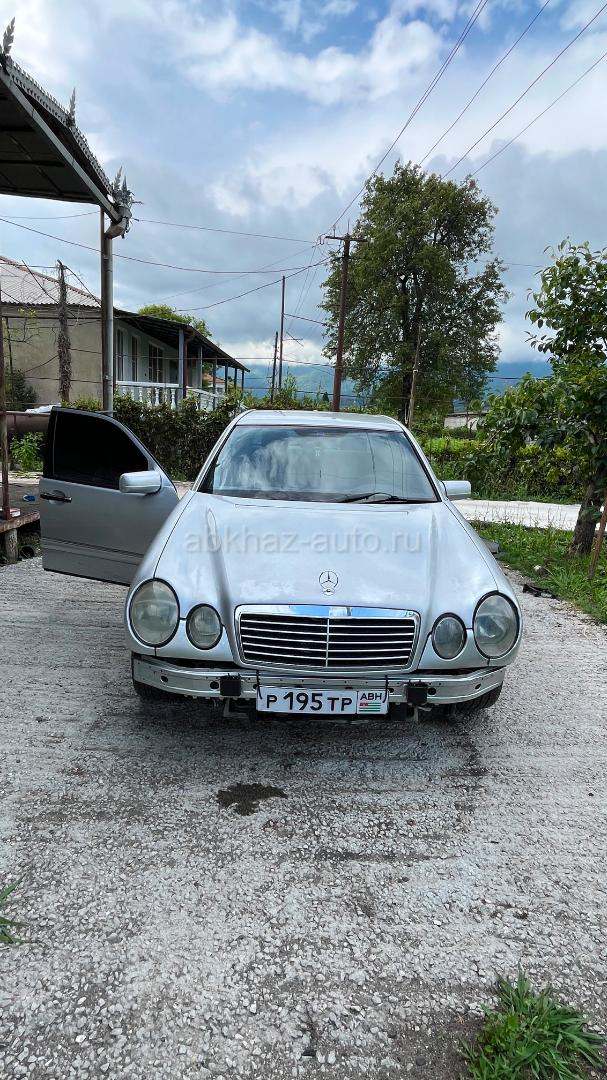 Mercedes-Benz E-Класс