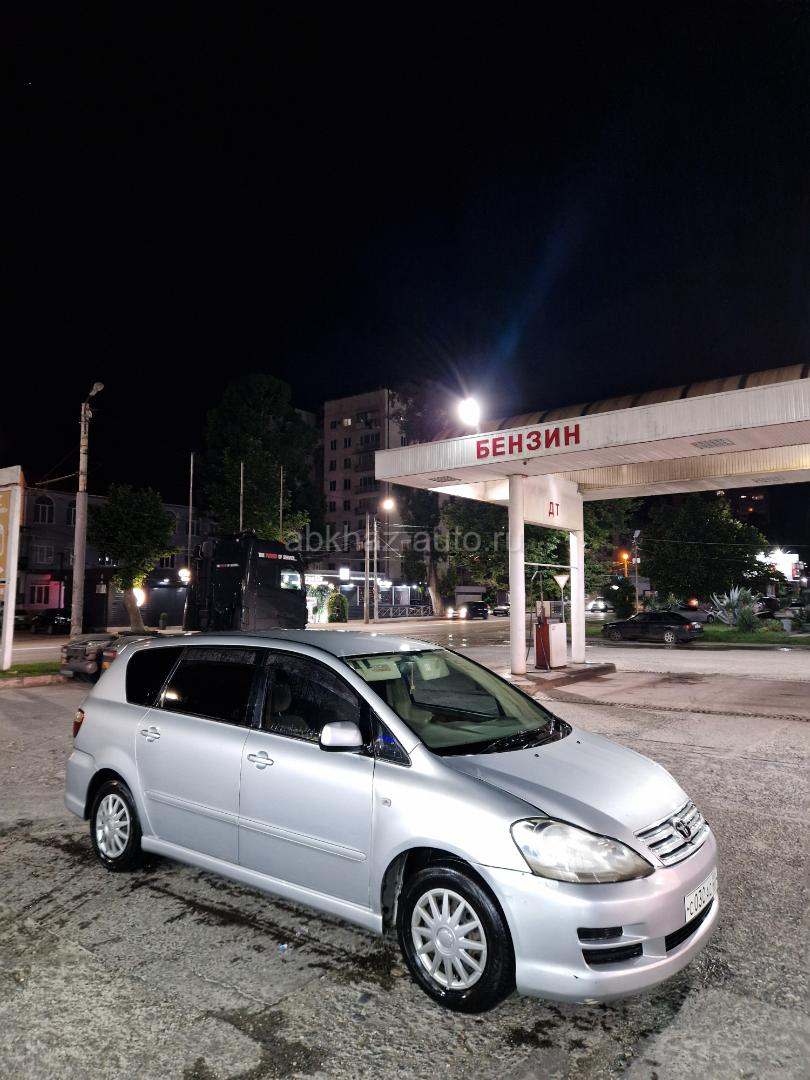 Toyota Ipsum