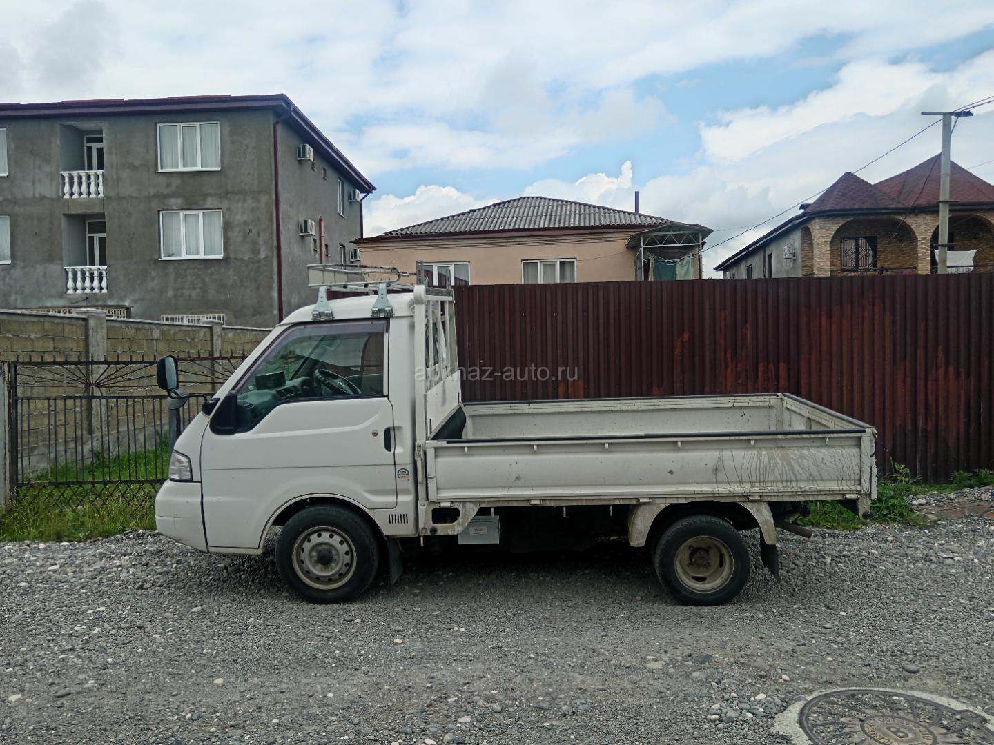 Nissan 300