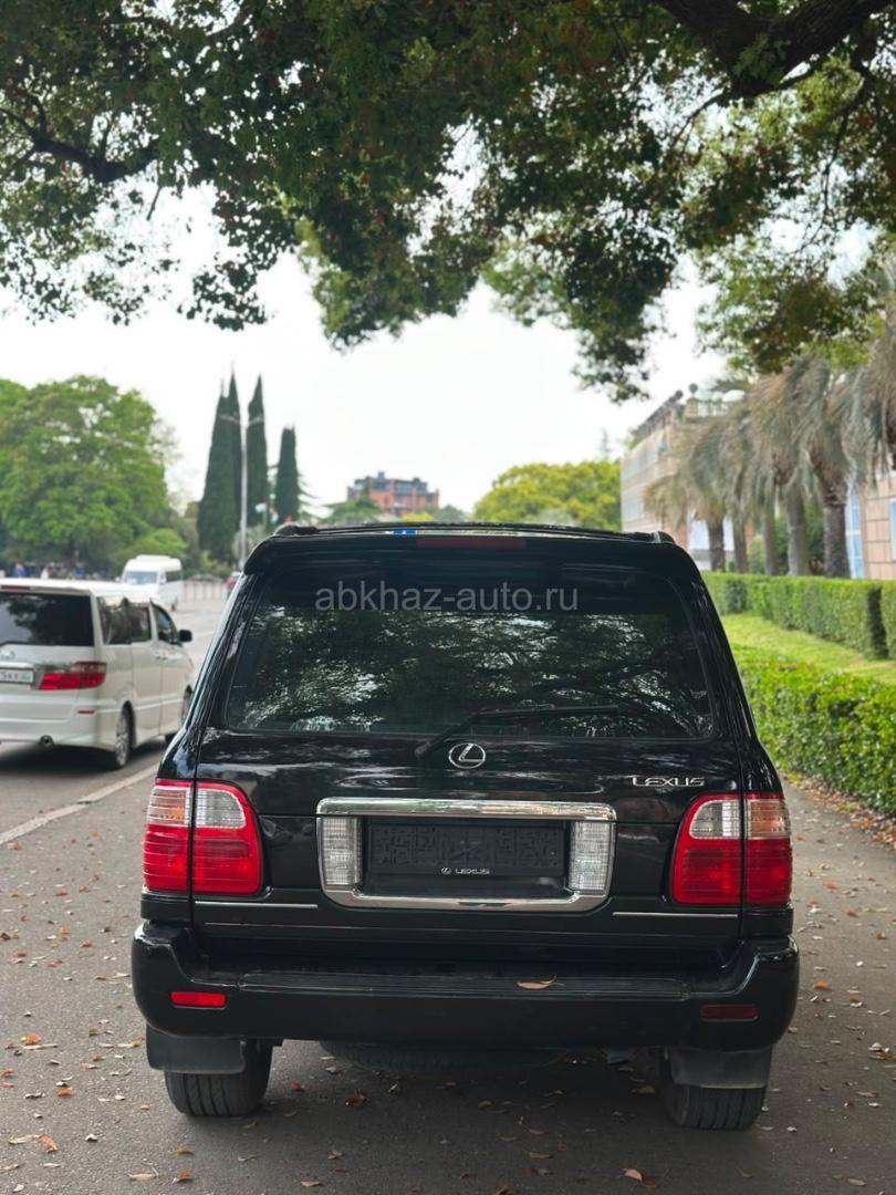Lexus LX