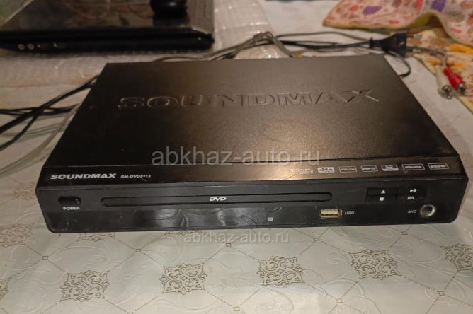 DVD-плеер Soundmax (тег. дивиди)