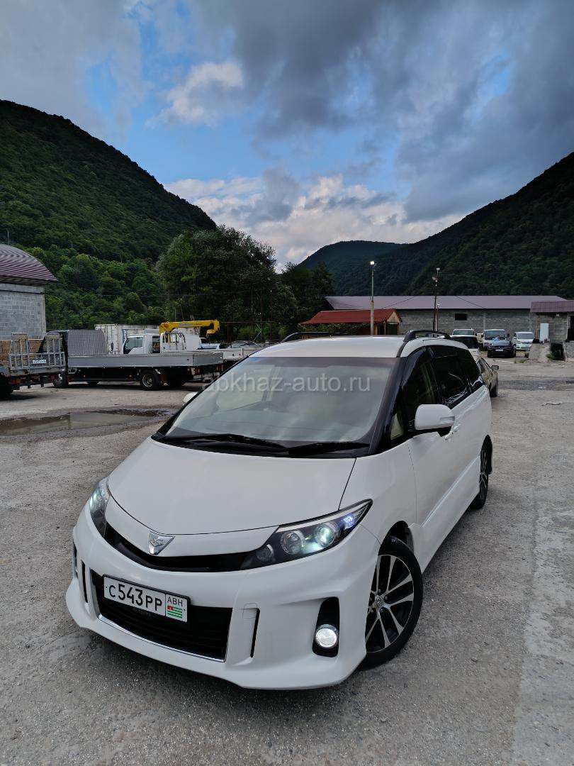 Toyota Estima
