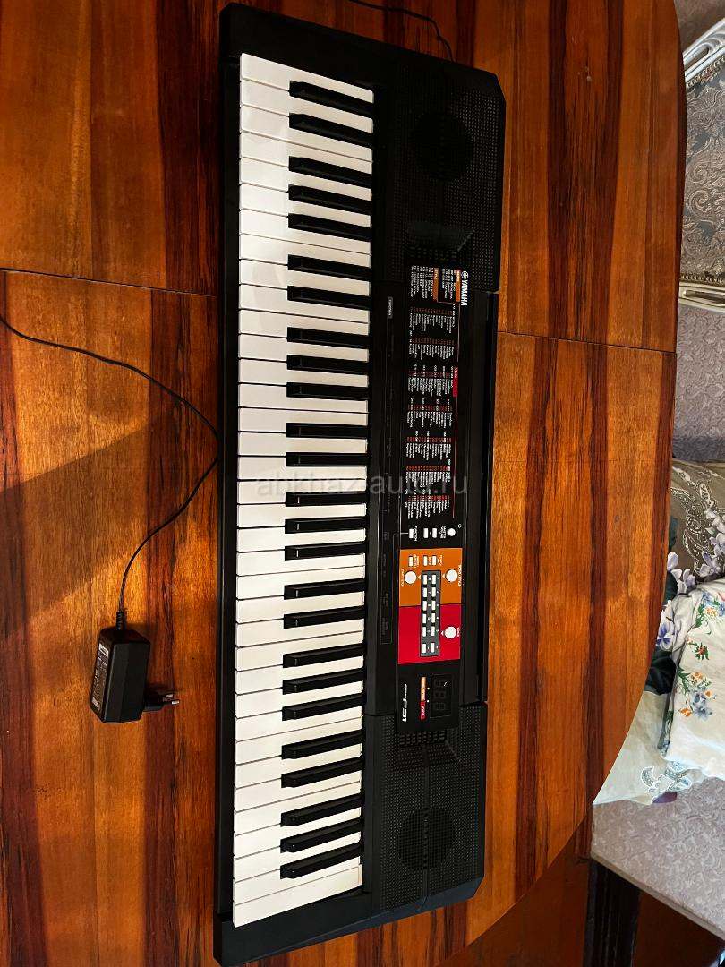 Синтезатор Yamaha psr-F51