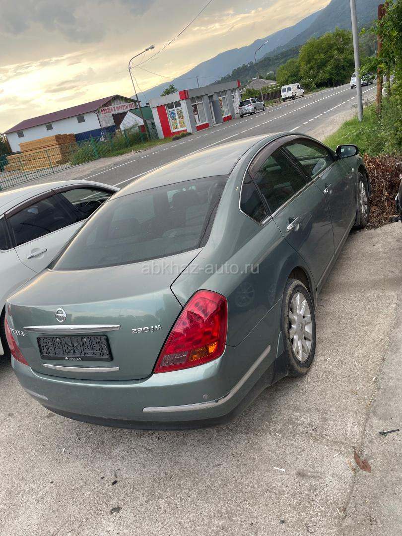 Nissan Teana
