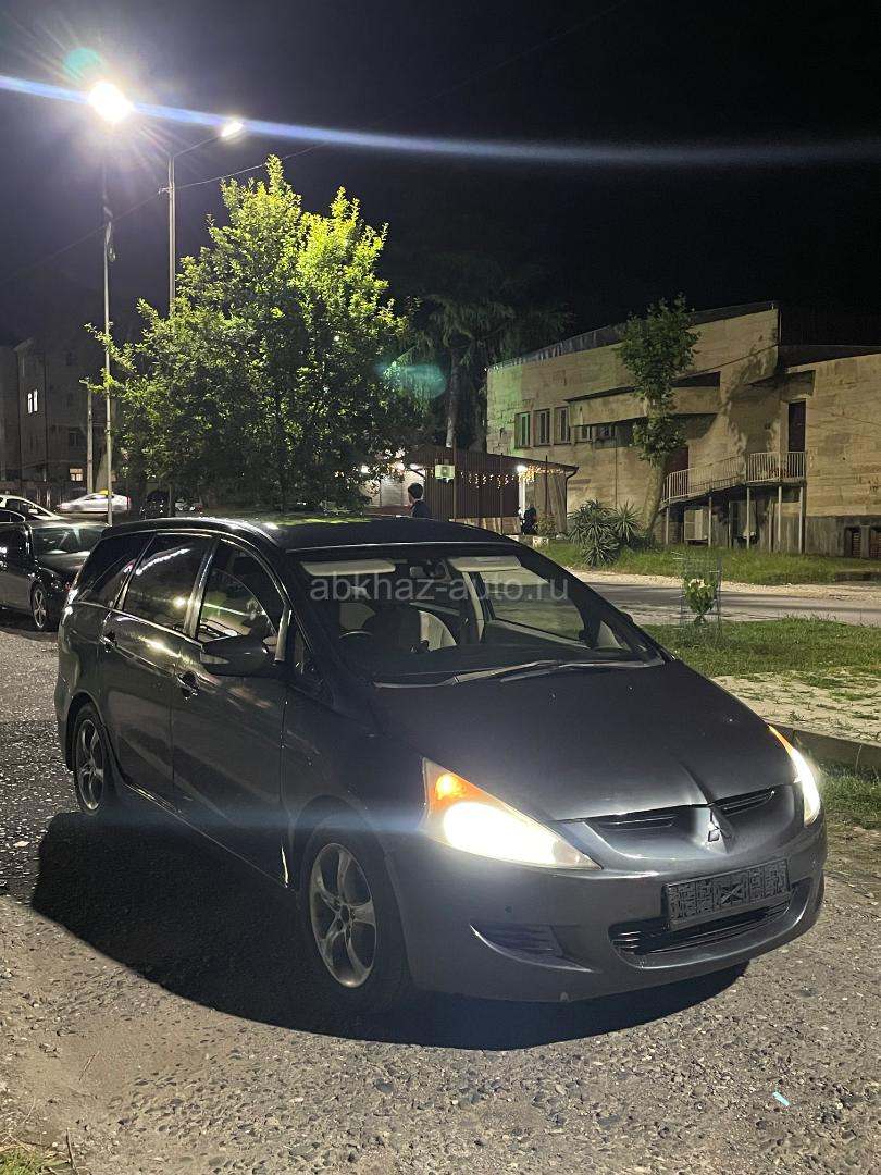 Mitsubishi Grandis