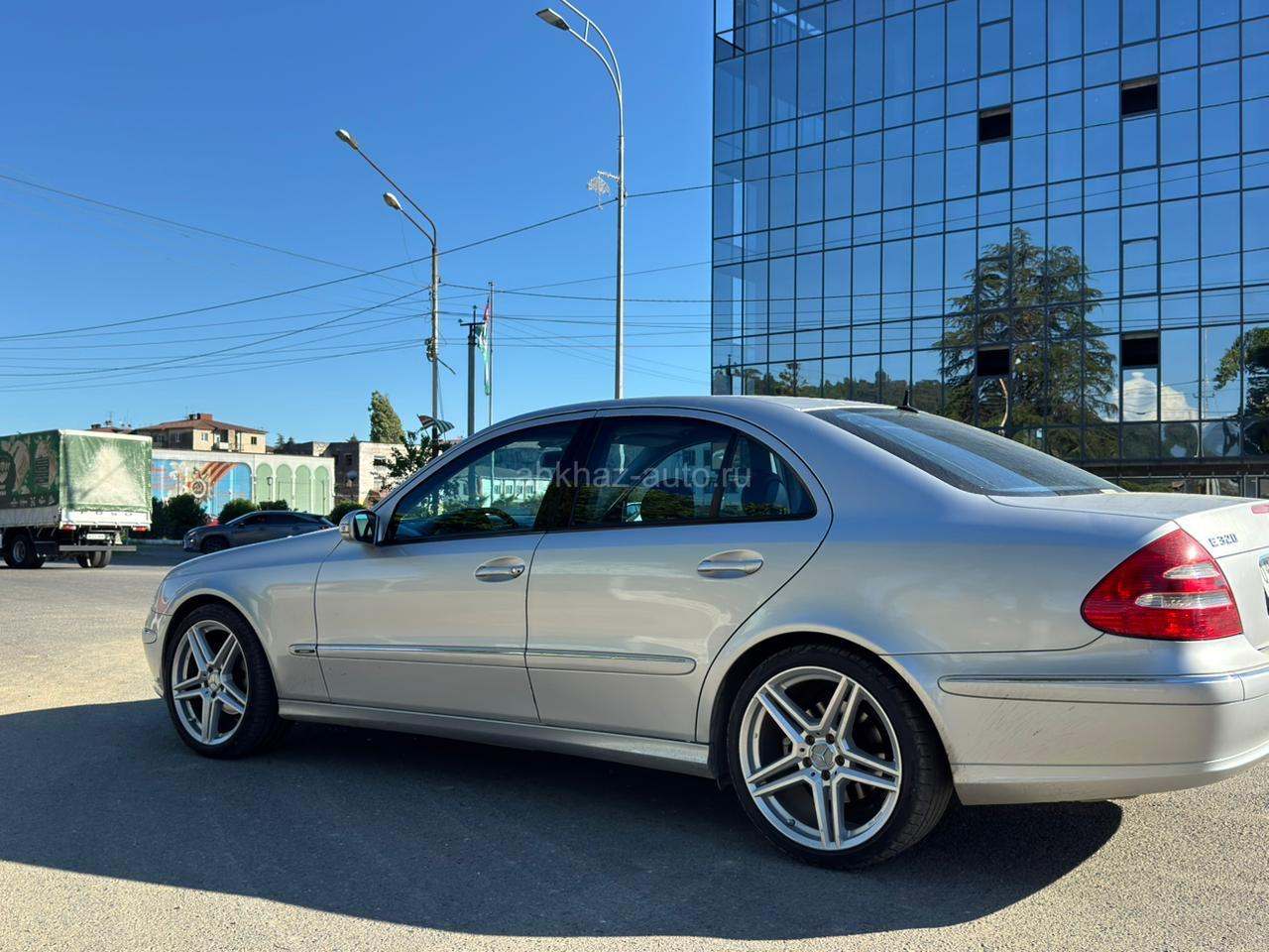 Mercedes-Benz E-Класс
