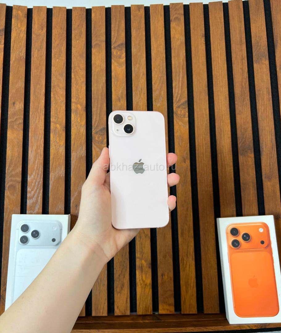 iPhone 13 256 GB  🔋81%