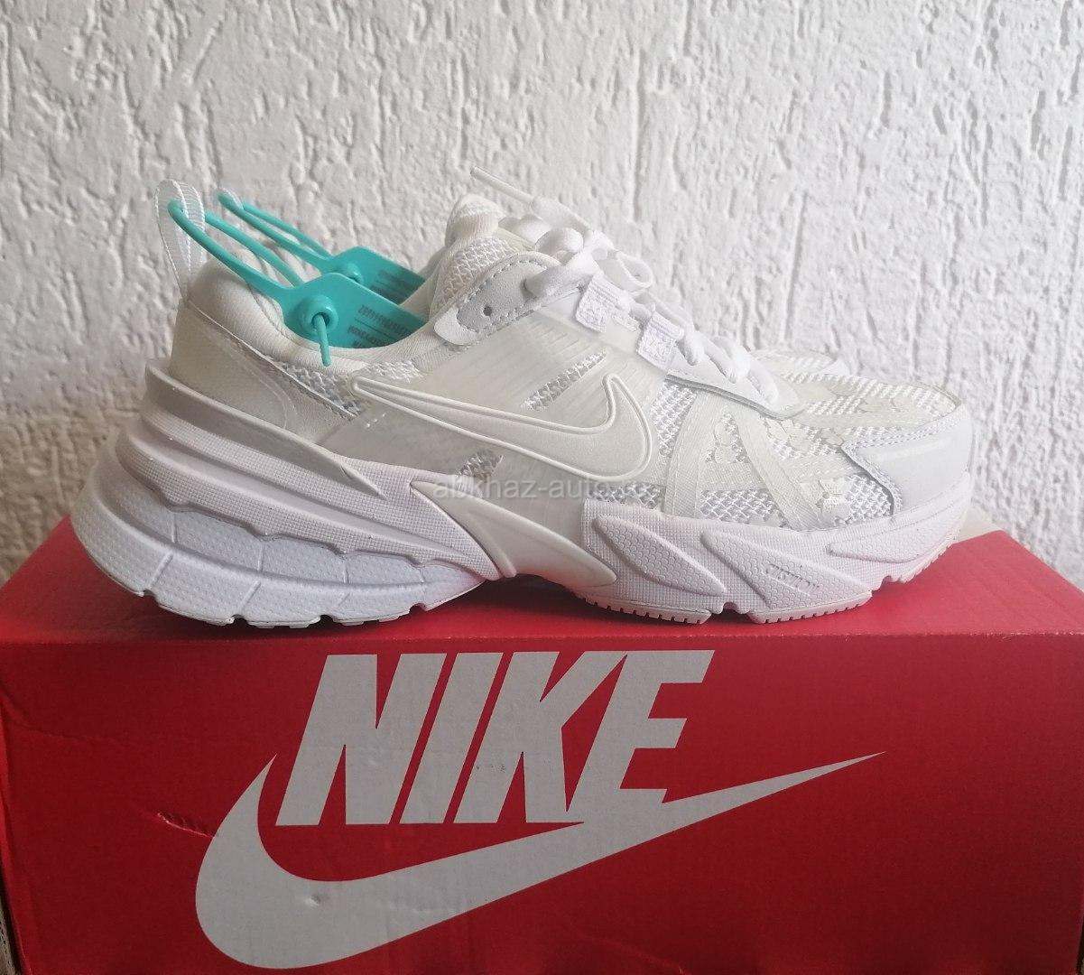 Кроссовки Nike x V2K Run женские, оригинал