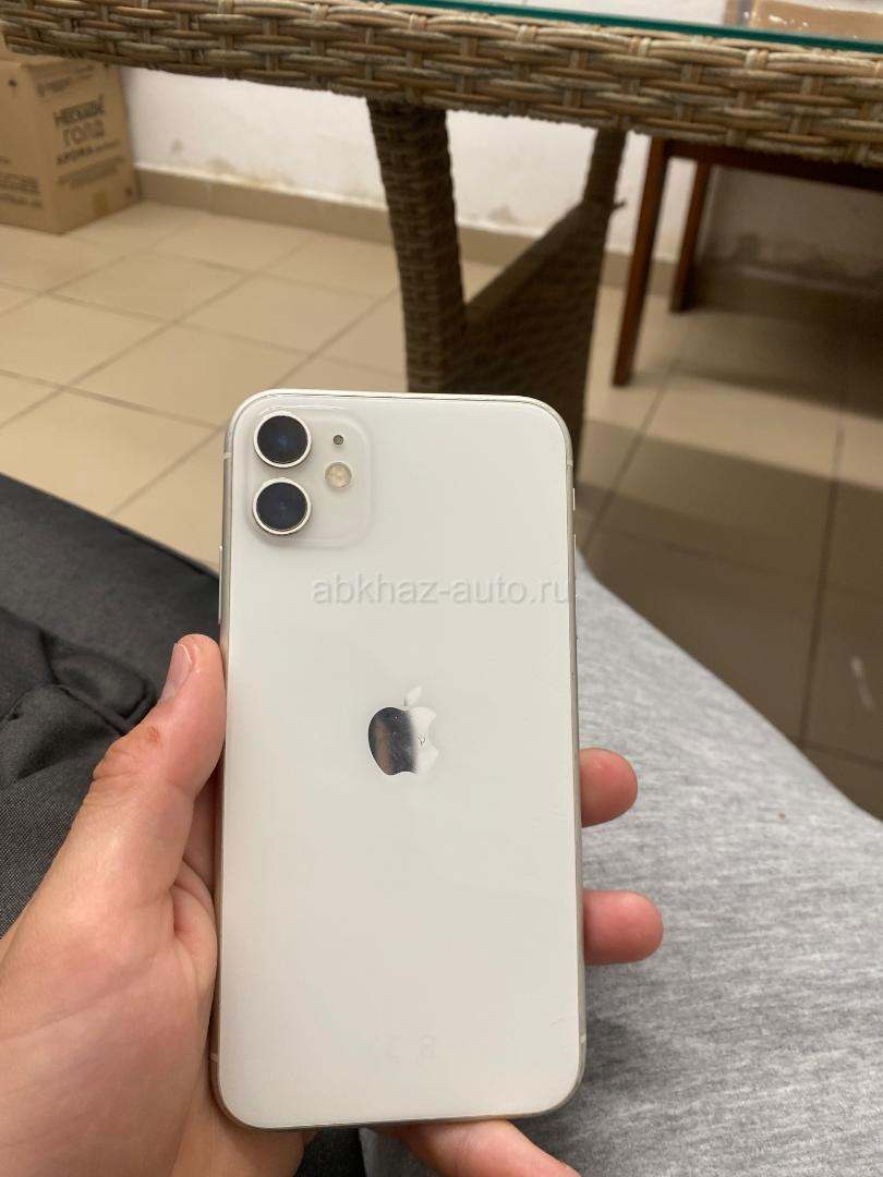 Продам iPhone 11
