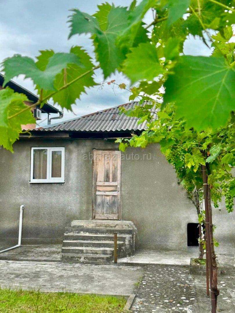 ОДНОЭТАЖНЫЙ ДОМ В СУХУМЕ НА МАЯКЕ