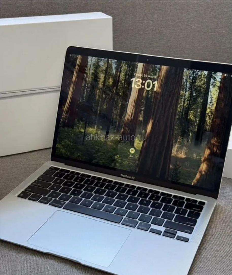 MacBook Air M1 8/256gb