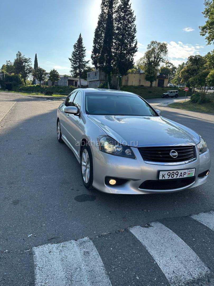 Nissan fuga