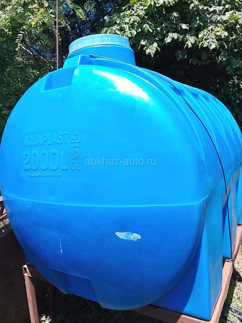 Бак для воды 2 тонны горизонтальный