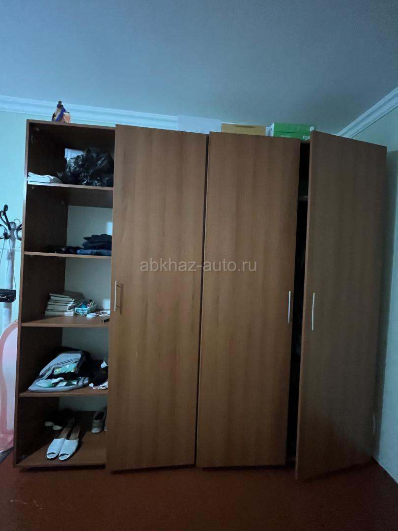 Продается шифоньер 4 дверный большой