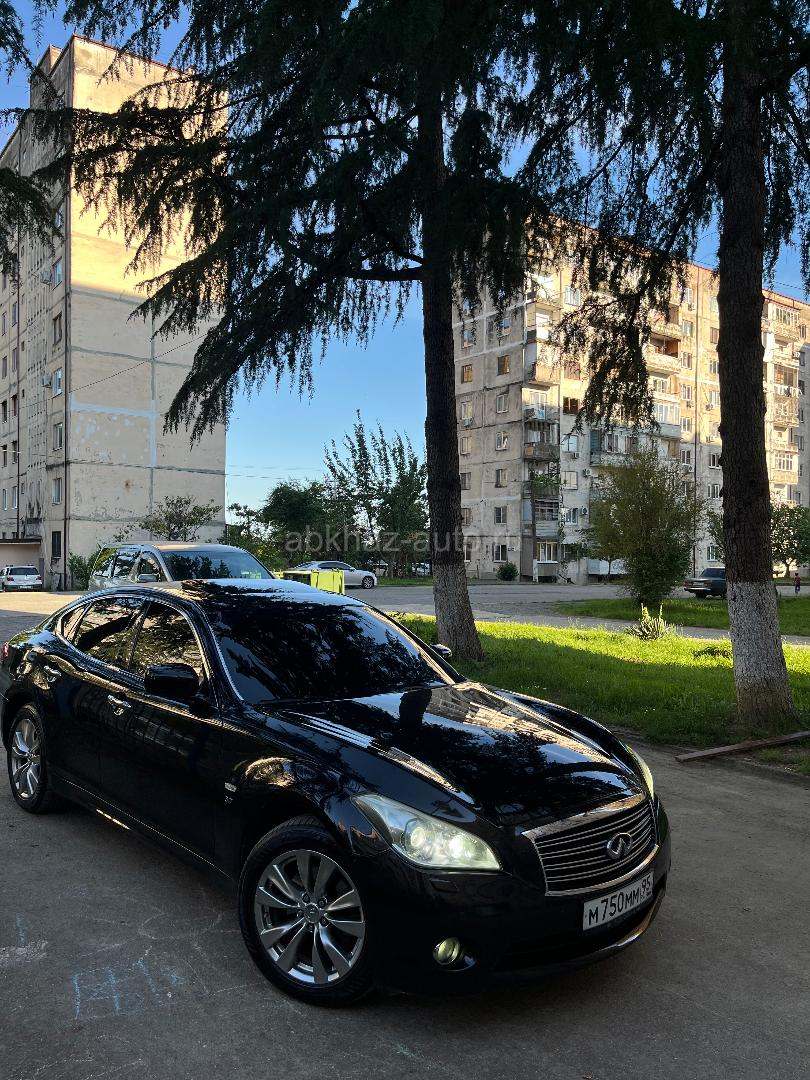 Nissan Fuga