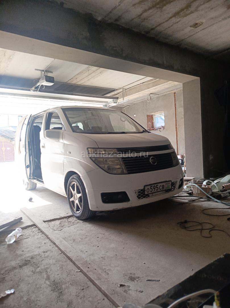 Nissan Elgrand