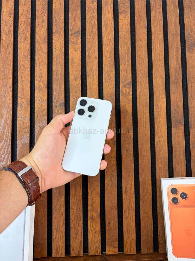 iPhone 15 pro 256 gb 🔋100%