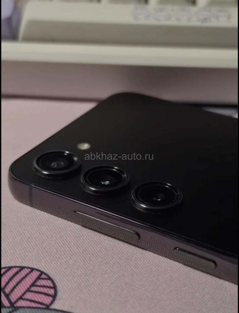 SAMSUNG GALAXY S23