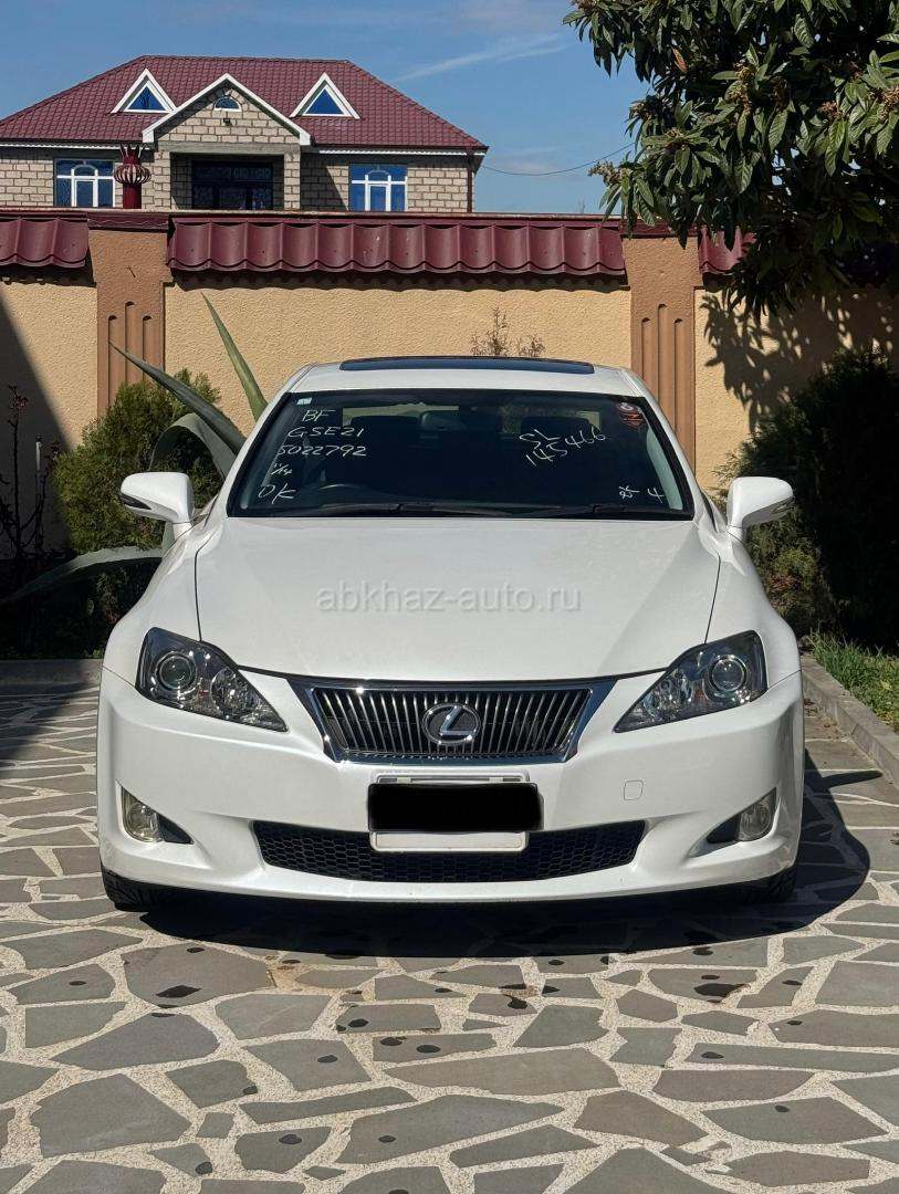 Lexus IS