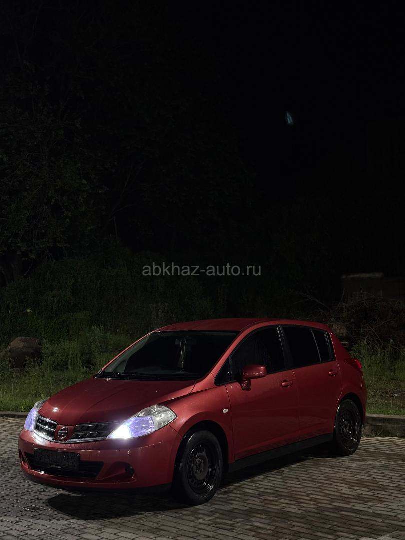Nissan Tiida