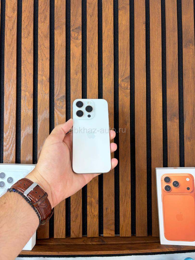 iPhone 15 pro 256 gb 🔋100%