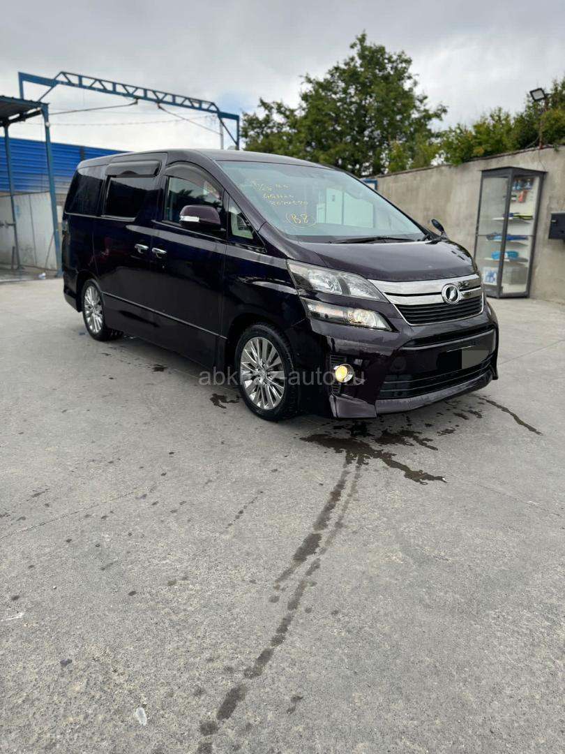 Toyota Alphard