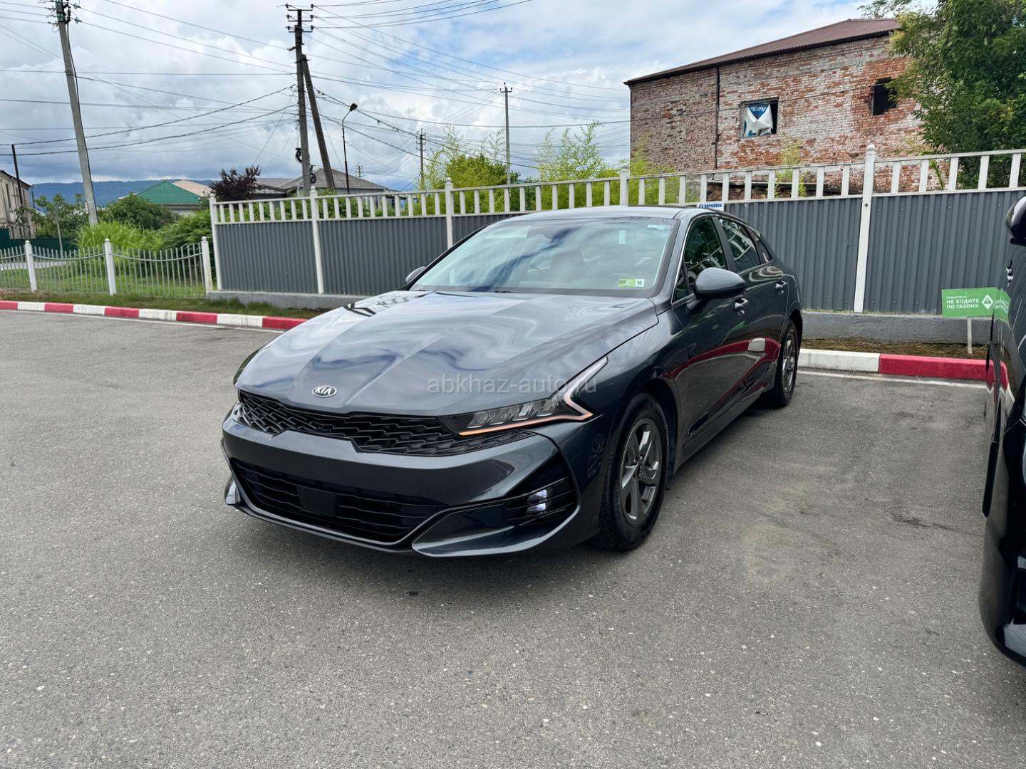 Kia K2700