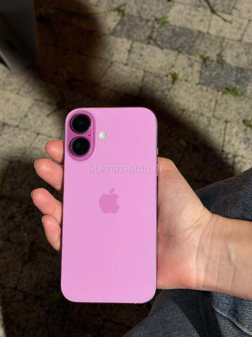 iPhone 16 розовый