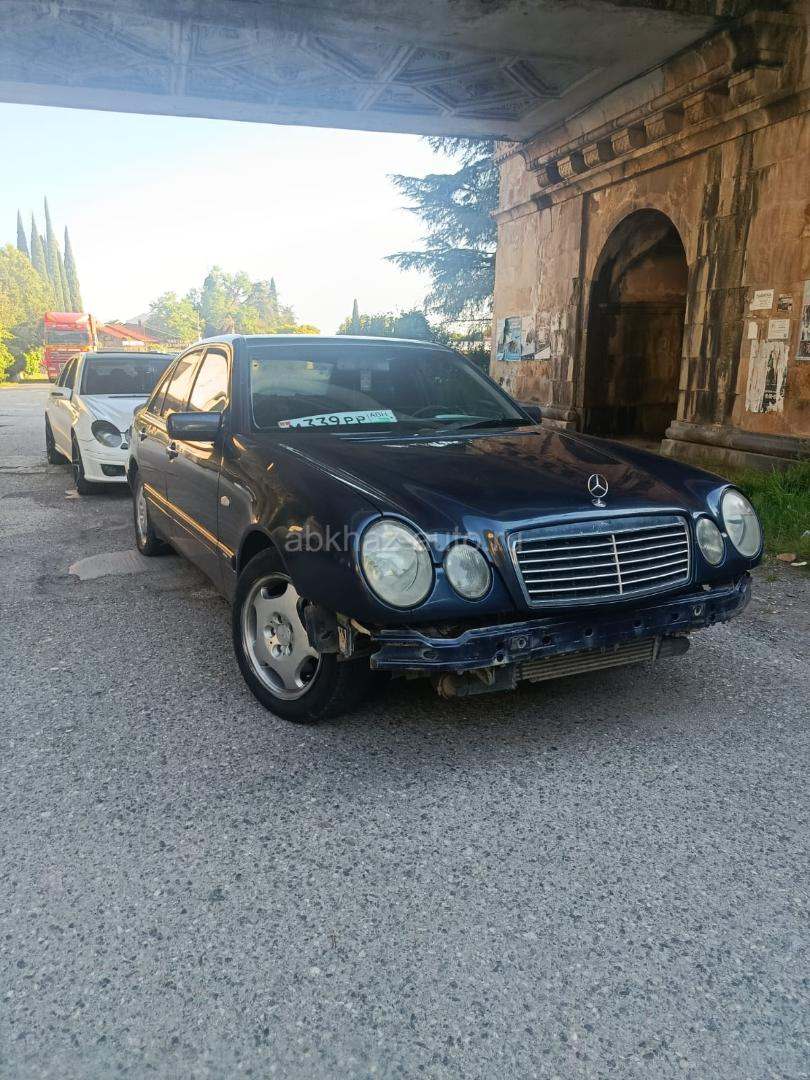 Mercedes-Benz E-Класс