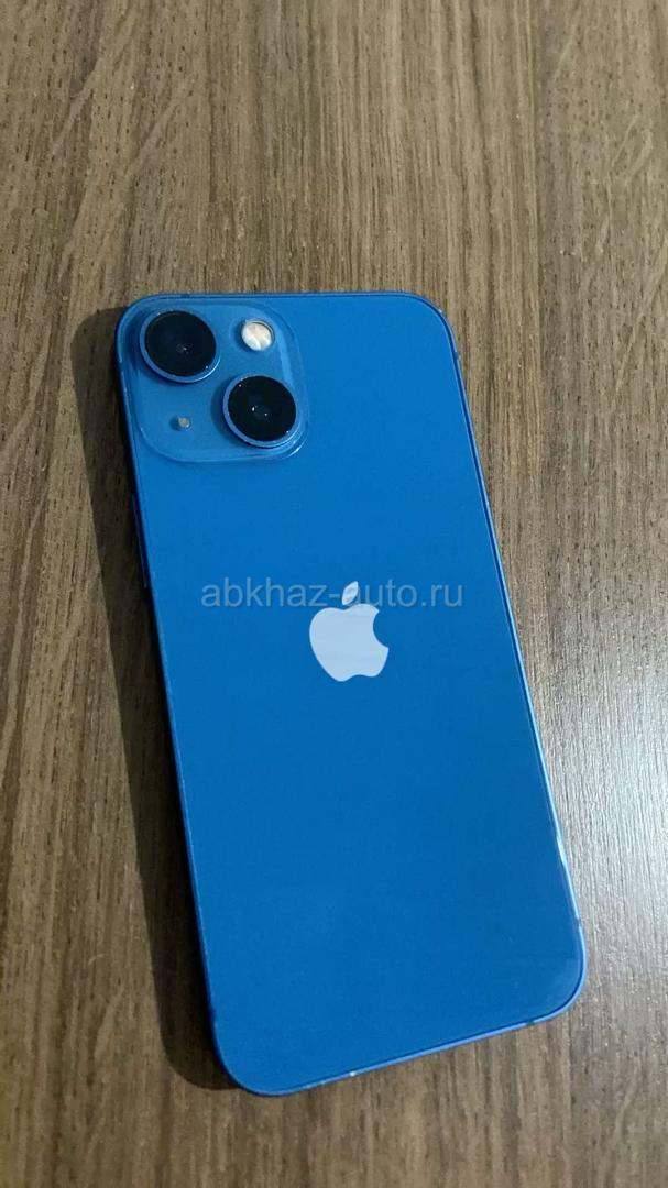 продаю IPHONE 13