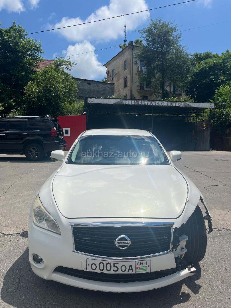 Nissan fuga
