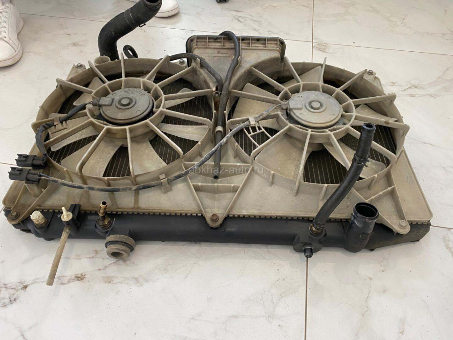 Радиатор Toyota Aristo JZS160 в сборе