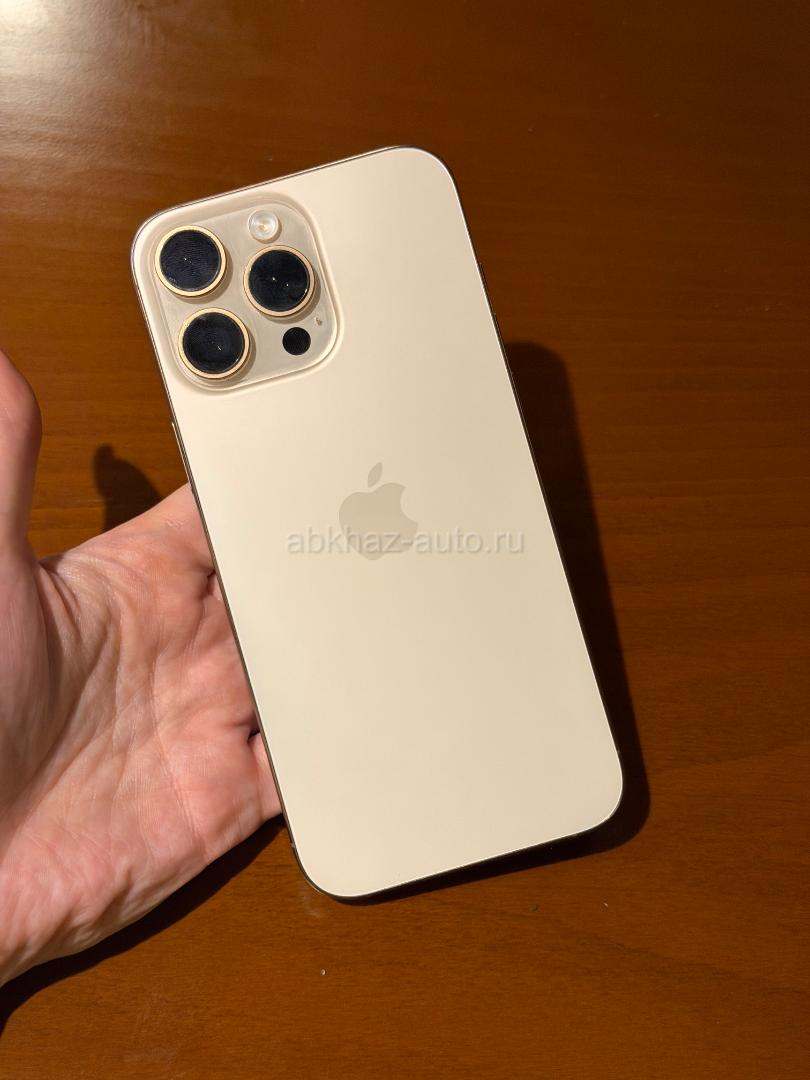 iPhone 16 Pro Max