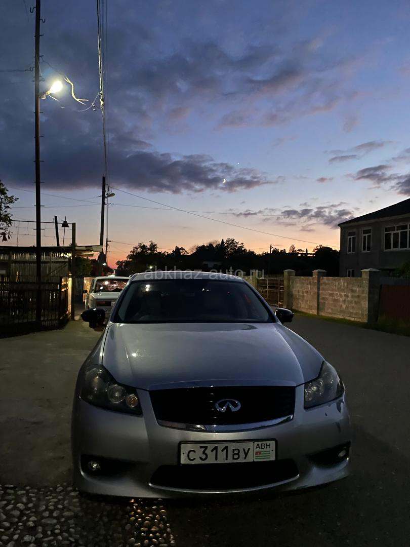 Nissan fuga
