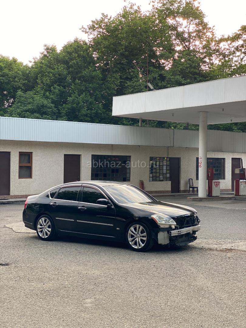 Nissan fuga