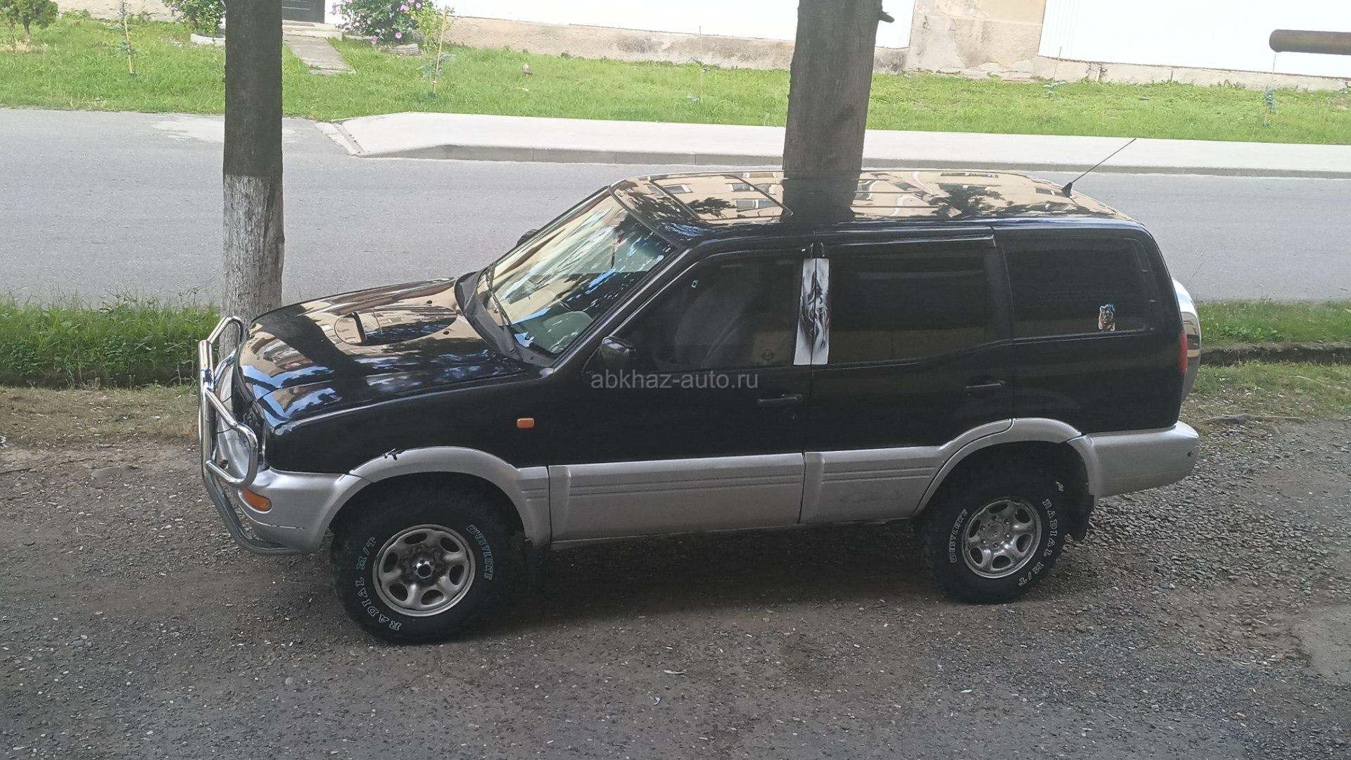 Nissan Terrano II