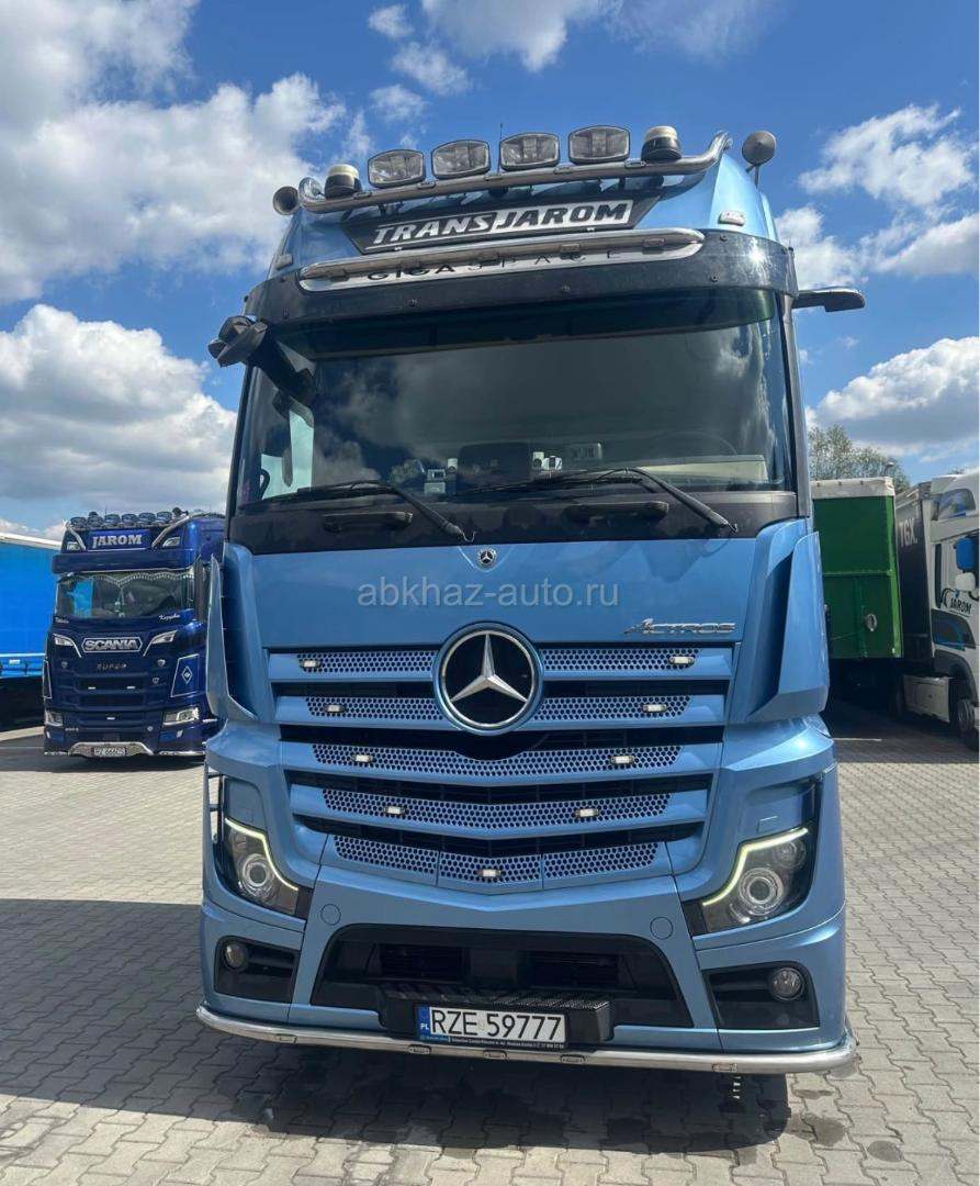 Mercedes-Benz