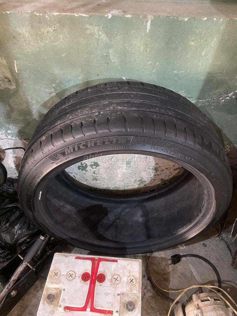 Продам шину мишлен 225-40r18