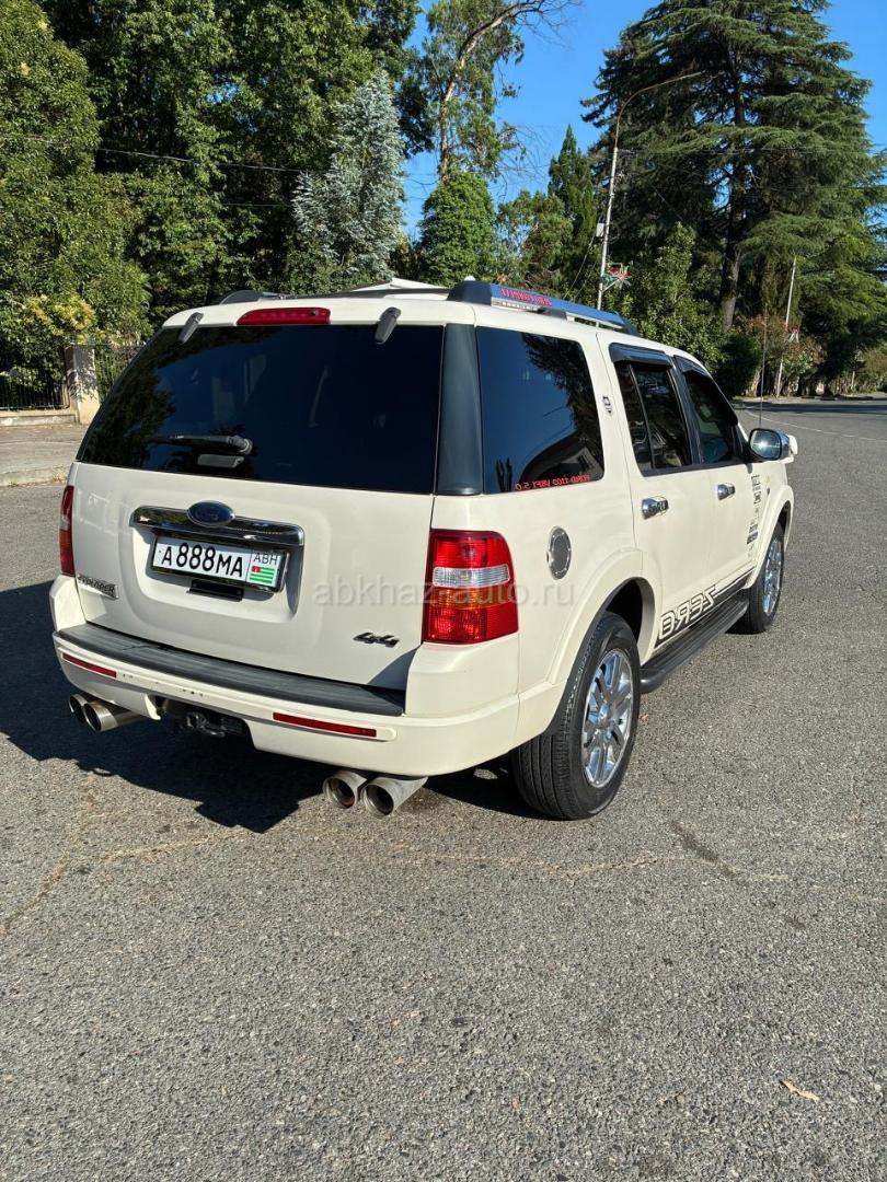 Ford Explorer