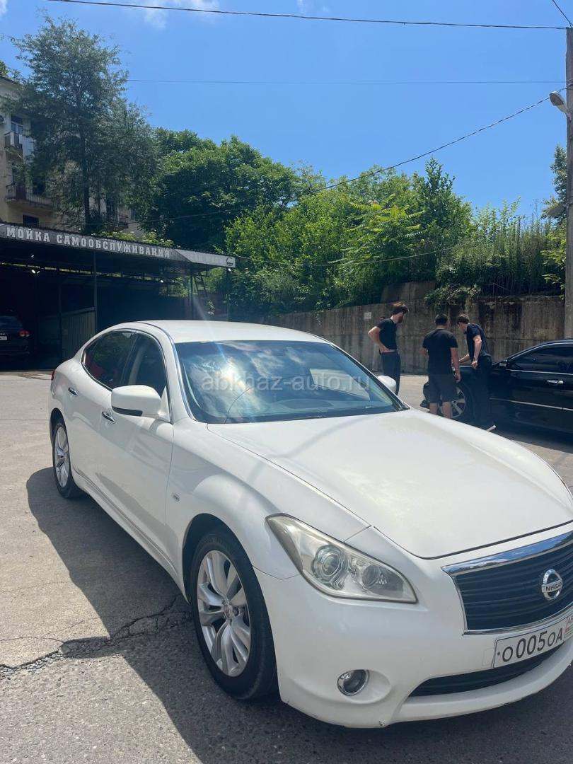 Nissan Fuga