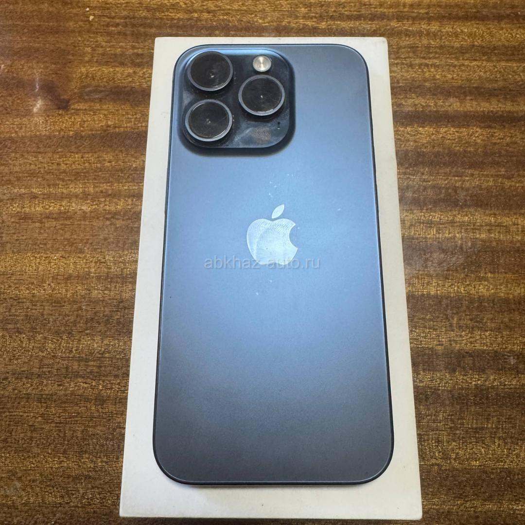 iPhone 15 Pro 1TB с новым аккумулятором