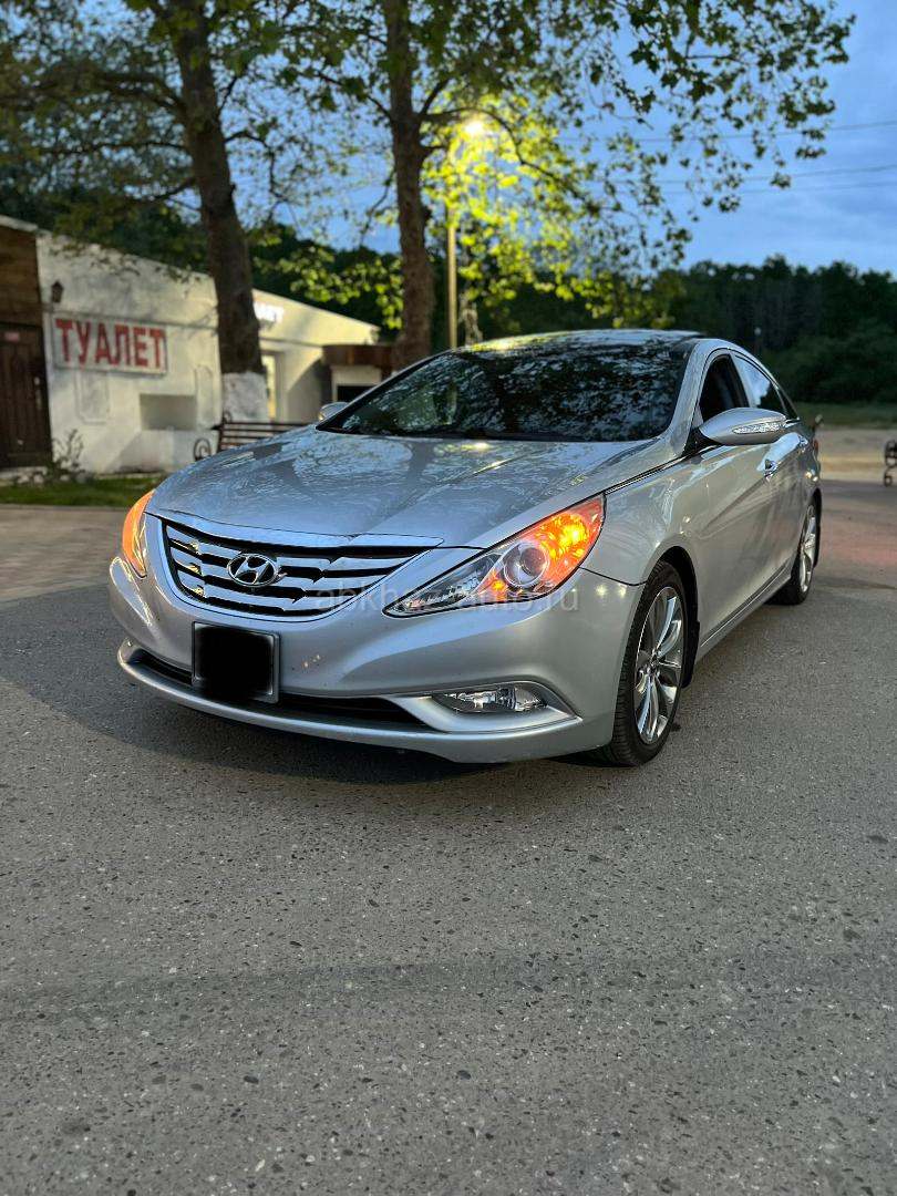 Hyundai Sonata