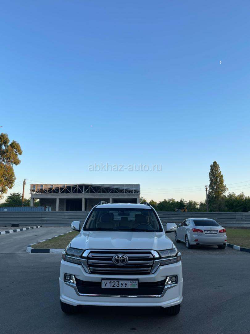 Toyota Land Cruiser