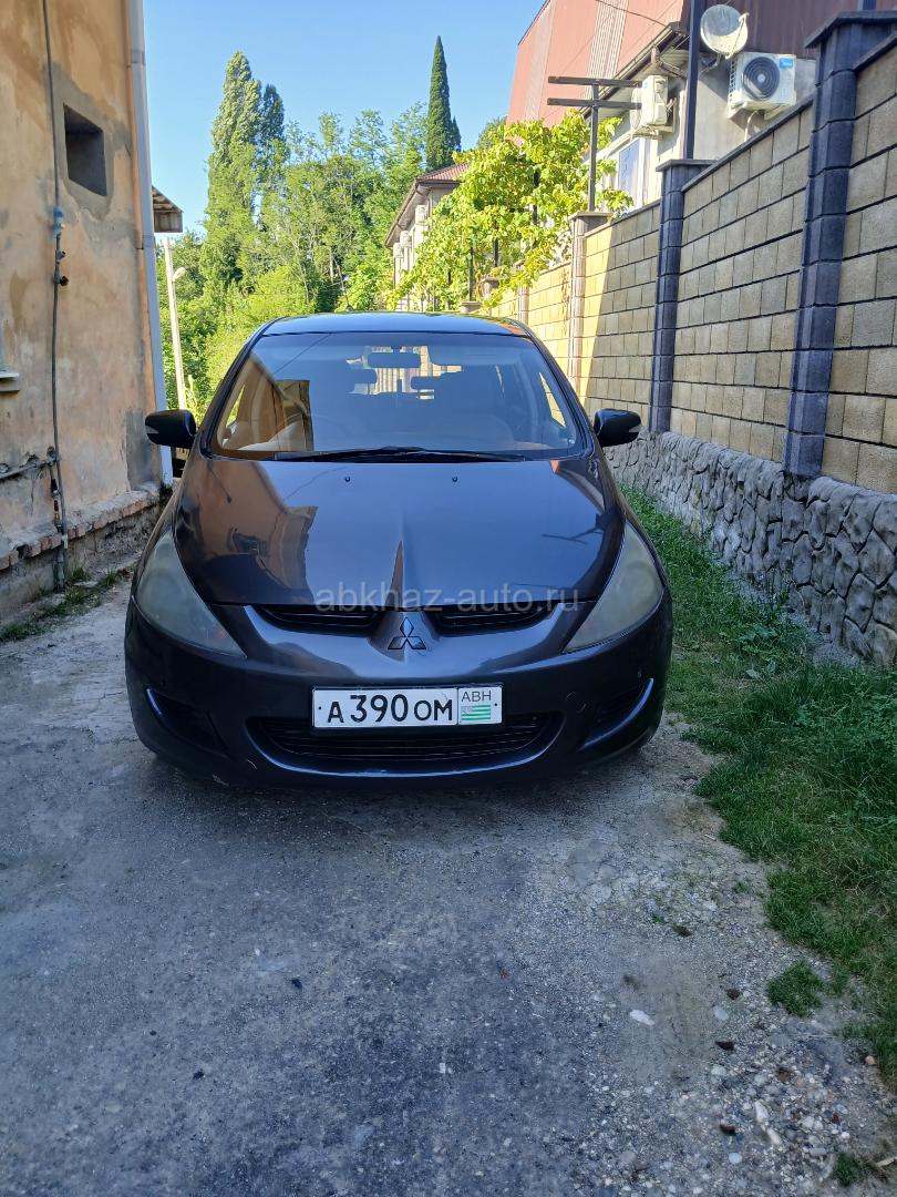Mitsubishi Grandis