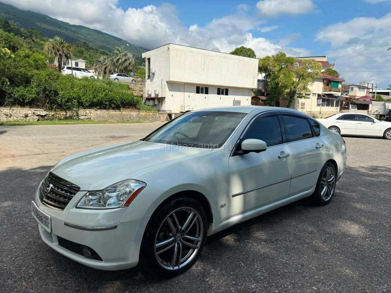 Nissan fuga