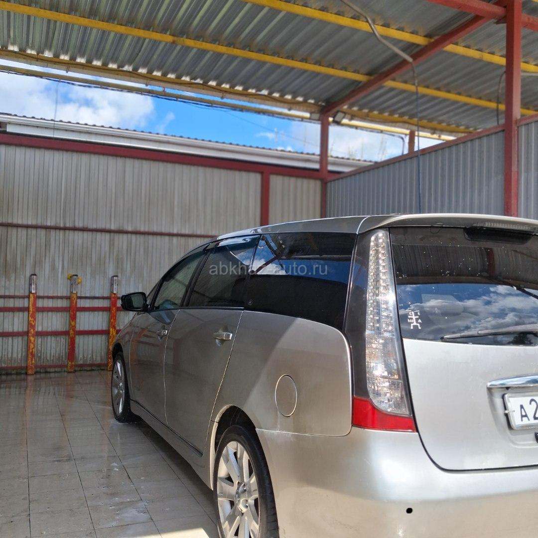 Mitsubishi Grandis
