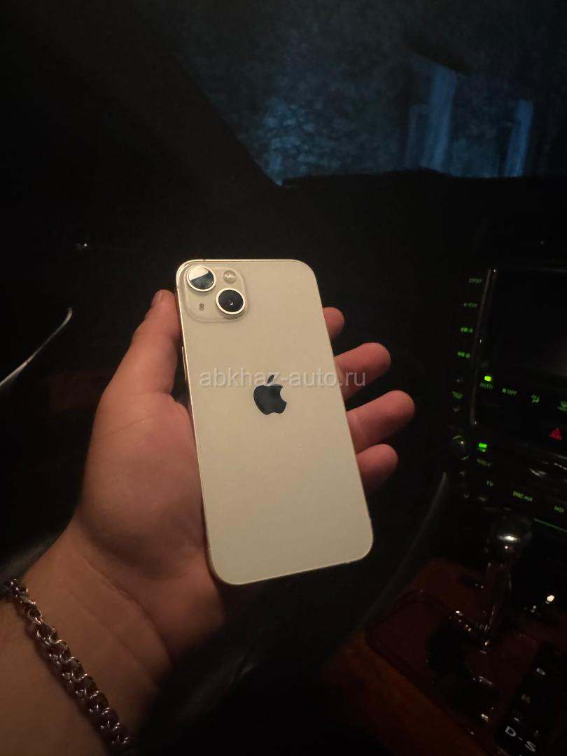 iPhone 13