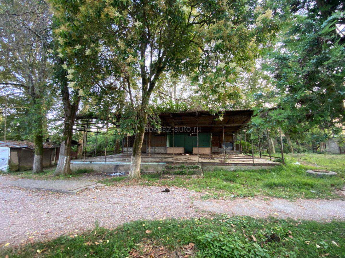 Продаю старое кафе .