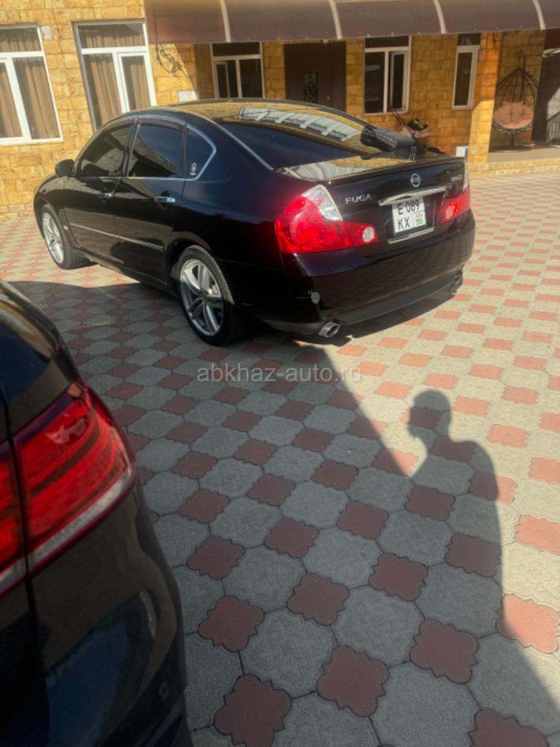 Nissan fuga